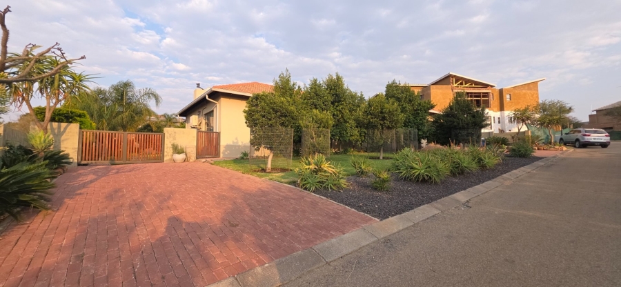 3 Bedroom Property for Sale in Seasons Lifestyle Estate North West